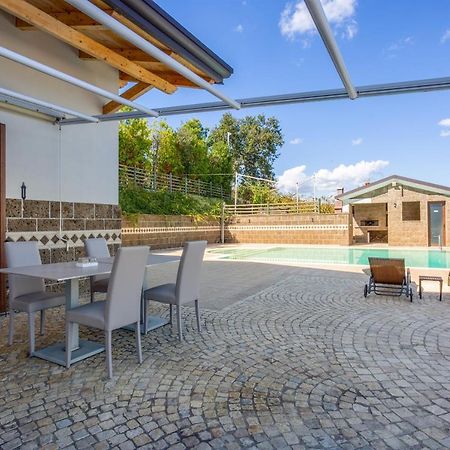 Villa Santoro Ai Tre Ulivi Con Piscina Privata Caiazzo Kültér fotó
