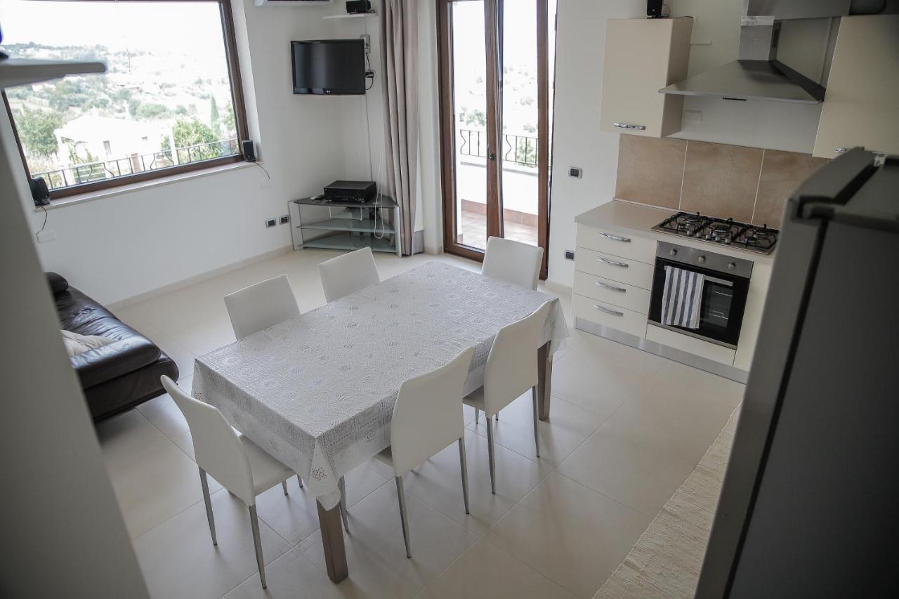 Villa Santoro Ai Tre Ulivi Con Piscina Privata Caiazzo Kültér fotó
