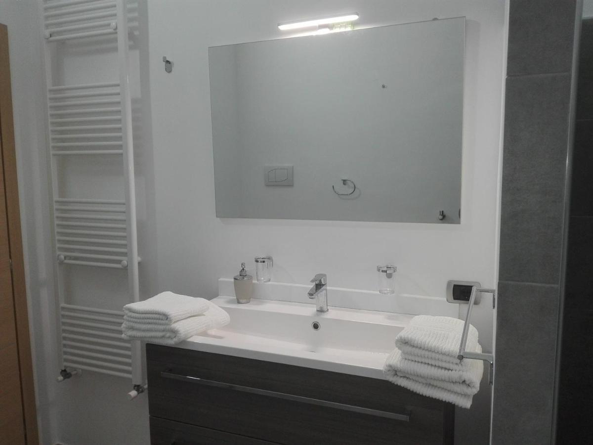 Villa Santoro Ai Tre Ulivi Con Piscina Privata Caiazzo Kültér fotó