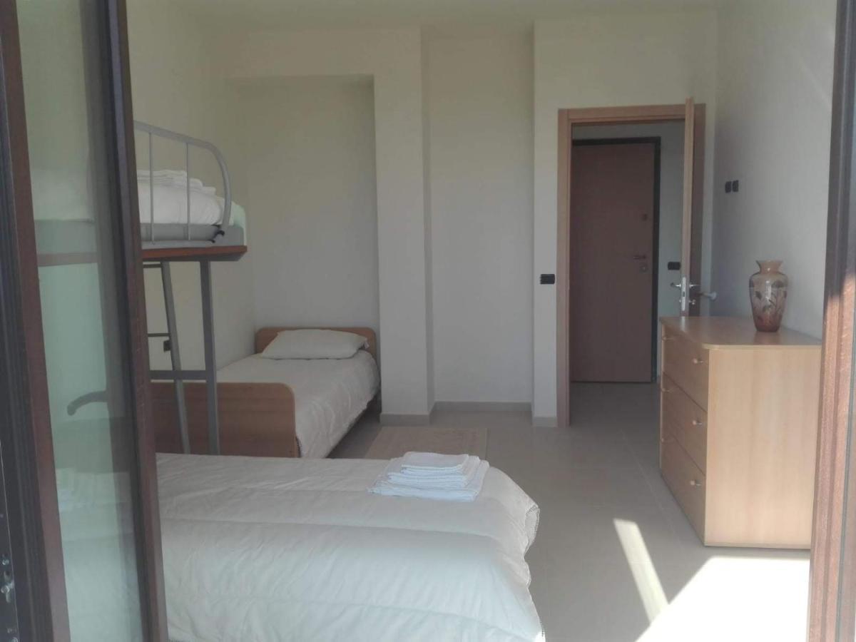 Villa Santoro Ai Tre Ulivi Con Piscina Privata Caiazzo Kültér fotó